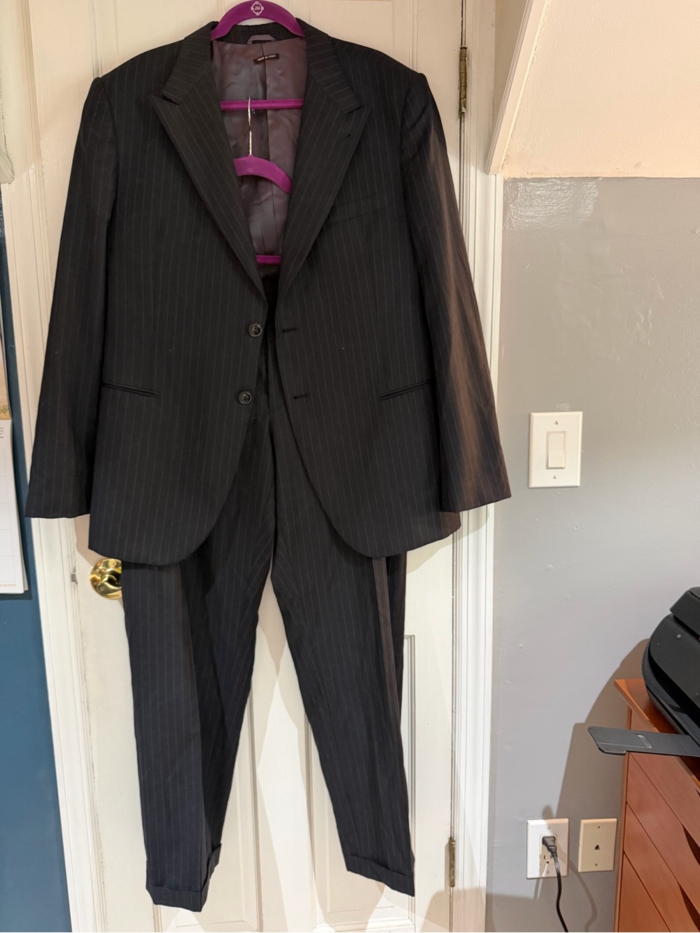 Men’s Giorgio Armani Black Label Pinstripe Wool Suit/46R